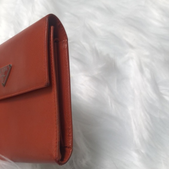 Prada Wallet - Picture 6 of 8